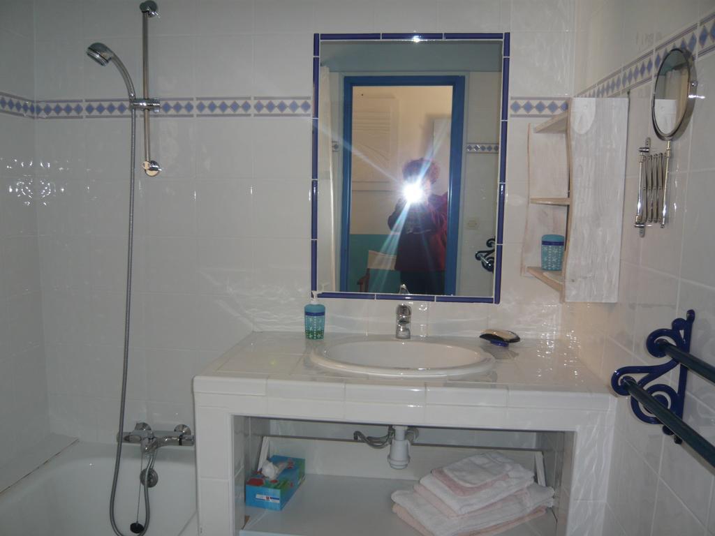 Clermont-lʼHérault La Genestiere Bed & Breakfast エクステリア 写真