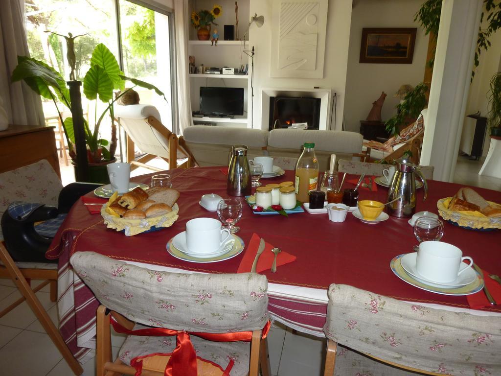 Clermont-lʼHérault La Genestiere Bed & Breakfast エクステリア 写真